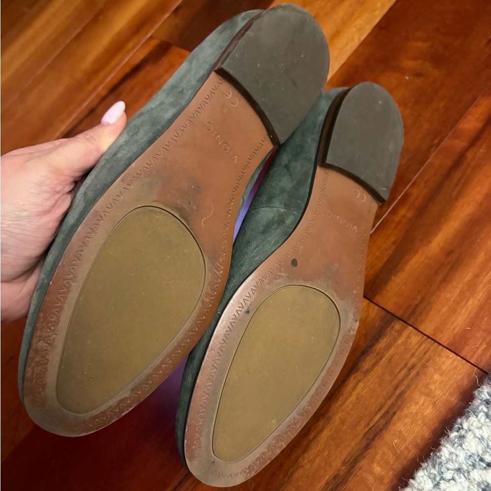 Vionic Willa Suede Dark Green Loafers size 8 - Picture 2 of 4
